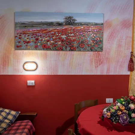 Podere Lacaioli Country house *