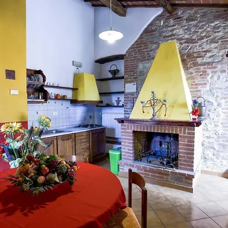 Country house Podere Lacaioli *